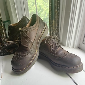 〜90's England Dr. Martens 5holl Wing Tip Vintage Dr Martens MADE IN ENGLAND 3989 Brogue Wingtip Shoes