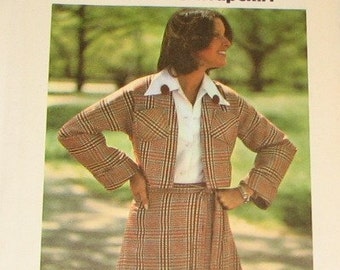 Short Jacket and Wrap Skirt 1970s Vintage Sewing Pattern BUTTERICK 3880, UNCUT