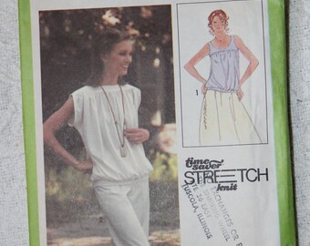 Kimono Sleeve Blouse or Tank Top 1970s Vintage Sewing Pattern SIMPLICITY 8890