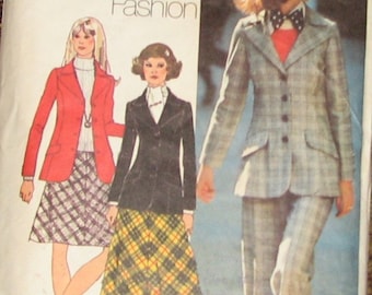 Blazer, Bias Skirt, Pants 70s Vintage Sewing Pattern SIMPLICITY 5212, Bust 34
