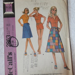 Retro Overall und Wrap Rock 70er Jahre Vintage Sewing Pattern MCCALL 2863