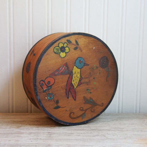 Vintage Shaker Box , wood shaker box,  Folk Art,  Painted Bird,  Round shaker box, antique box, primitive, home decor, Country Home Decor