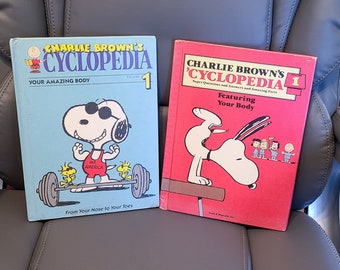 Set di Vintage Charlie Browns Cyclopedia Volume 1 con il tuo corpo, il tuo fantastico corpo SNOOPY