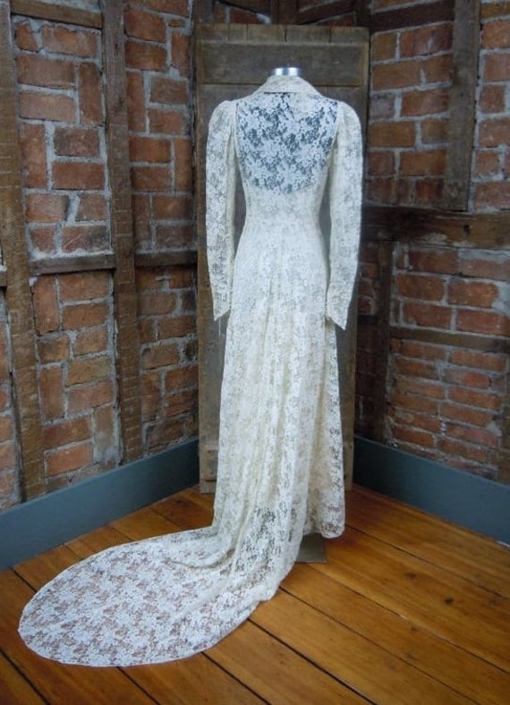 1930s Wedding Gown  Lace Wedding  Dress  Button -… - image 3