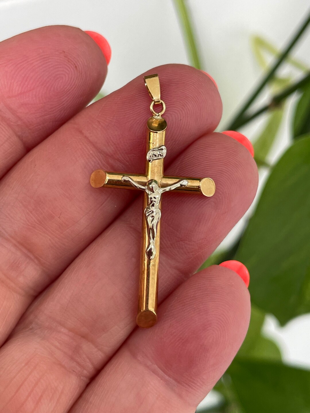 Yellow gold hotsell crucifix