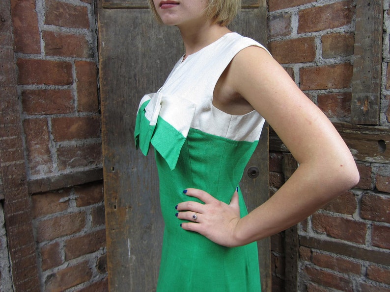 1960s Color block Dress linen 1960s Dress Green White Bow Bodice