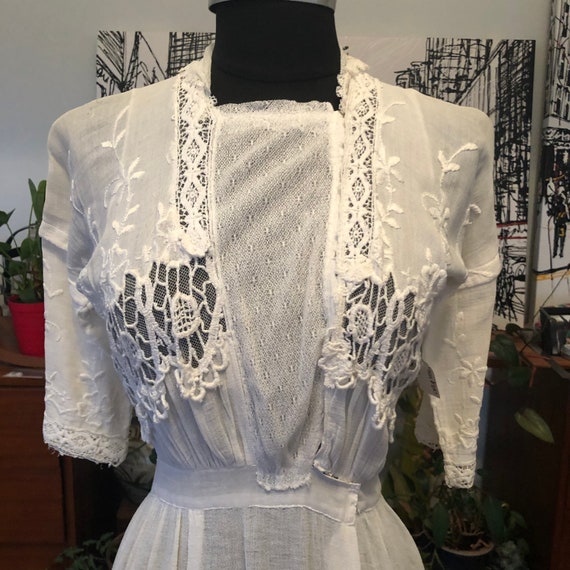 Victorian Tea Dress/ Antique Victorian Dress/ Embr