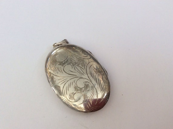 Vintage sterling silver Locket floral picture fra… - image 4