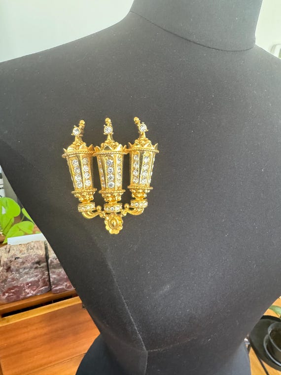 Kenneth J Lane Lamp Brooch Pendant  "Streets of P… - image 7