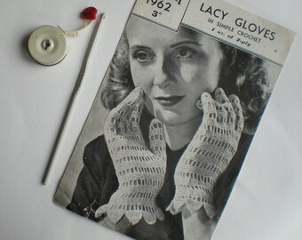 Crochet Gloves Vintage PDF Pattern 033 Lacey Gloves from WonkyZebra