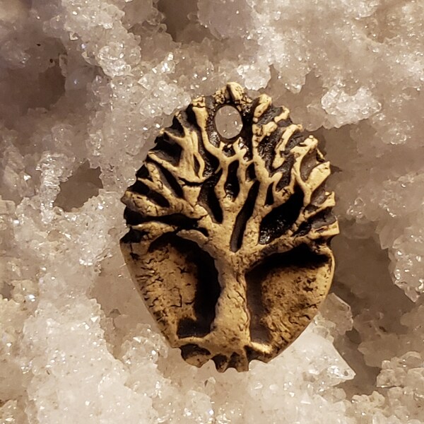 Essential Oil Diffuser  Pendant Hand carved Tree Of Life Aromatherapy