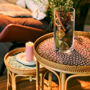 Handgjord rottingbordsgrupp – Boho soffbord med pärlemorinlägg