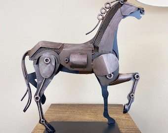 スチームパンク装飾、リサイクル動物アート、金属製馬、アップサイクル