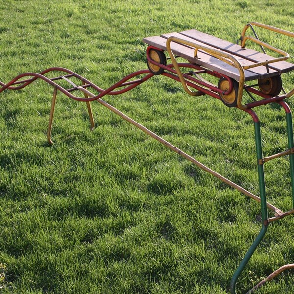 Reserviert für Tracy Vintage Rollercoaster Kinder Garten Spielzeug Carnival Ride Holz Metall