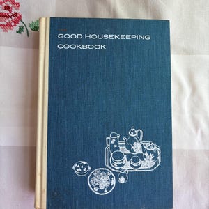 Vintage Cookbook | 1963 Good Housekeeping Cookbook, Classic American Recipes, Blue Kitchen Decor