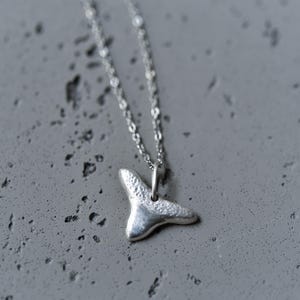 Handmade Sterling Silver Shark Tooth Necklace, Ocean-inspired Pendant Jewelry, Unique Beach Lover Gift, Sea Life Charm, Mother&#39;s Day Gifts
