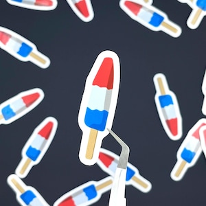 Sticker rouge, blanc et bleu - Bombe pop - 4 juillet - Été - Etats-Unis, patriotique - Sticker résistant à l'eau pour ordinateur portable, bouteille d'eau