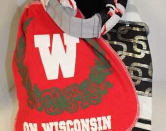 Wisconsin Badgers T-Shirt Scarf