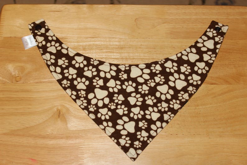 Puppy Reversible Bandana Bib image 3