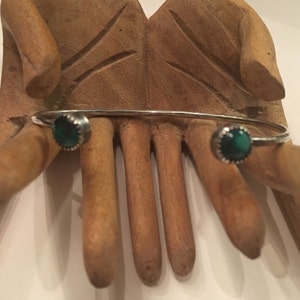 Brazalete turquesa de cara abierta, brazalete turquesa, puño turquesa, manguito de piedras preciosas, plata de ley, puño de ley, joyería interior de la tierra, puño imagen 4