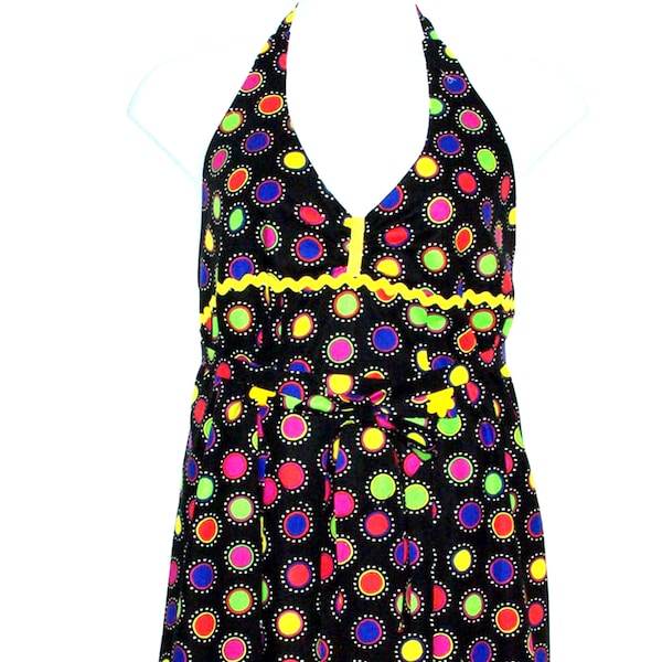 Plus Size Apron, Pretty Black and Yellow Kitchen Decor, Halter Top, Personalize With Name, No Shipping Fee, Ready To Ship TODAY, AGFT 644