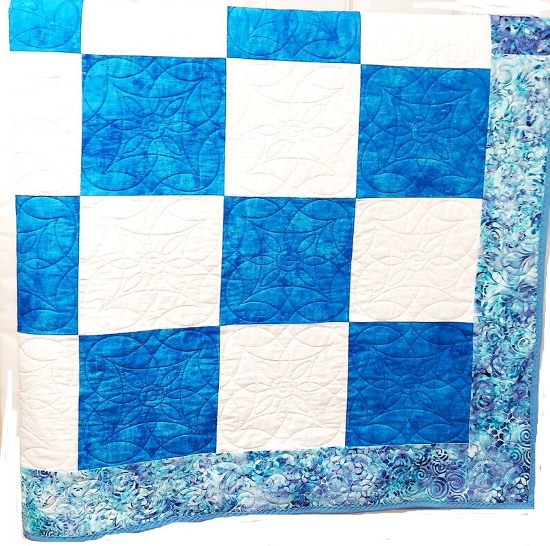 Family Tree Quilt, Custom 50 Anniversary Gift, For Grandparent, Parent, Embroidered, Personalize Throw With 32 Family Member Names, AGFT 171 Blue and White