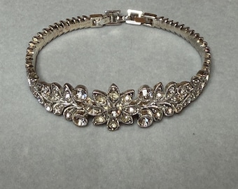 Floral Silver Tone with Rhinestones Bracelet 7”