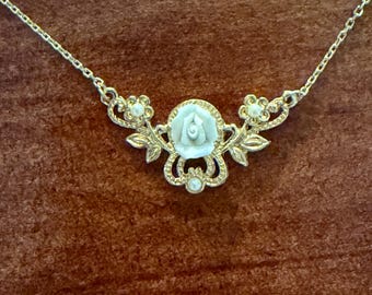Vintage Porcelain Rose Necklace with Faux Pearl Accents 18”