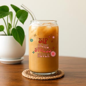 Groovy Floral Iced Coffee Cup: 16oz Tempered Glass, Optional Bamboo Lid