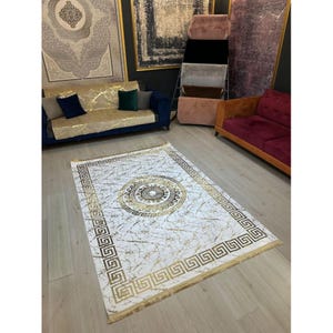 White & Gold Marble Rug – Luxury Bamboo Pattern Greek Key Border Carpet | Non-Slip Glam Living Room Rug