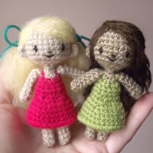 Sidonie the tiny crocheted doll - pattern PDF