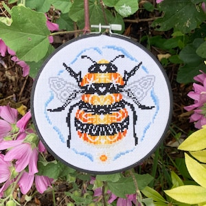 Bee Kind - Modern Cross Stitch - PDF Pattern