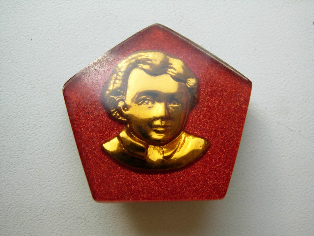 Vintage USSR Soviet 1950s Pin Badge With Soviet Dictator
