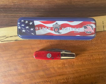 Queen Barlow Red Smooth Bone Pocket Knife QRSB281 – USA Made – 2 Blade Traditional Folder