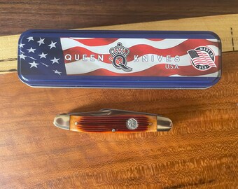 Queen Cutlery USA Stockman Knife – Amber Winterbottom Bone QAWB47 – 3 Blade Traditional Folder