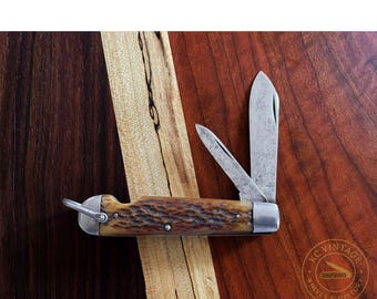 Vintage Camillus Utility Knife – Circa 1930s–40s – Jigged Bone Handles, Nickel Silver Bolsters