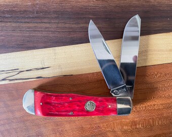 New Queen Big Boy Lockback Knife – Red Jigged Bone | Large Folding Pocket Knife | Carbon Steel Blade | USA Made | Model QN7555