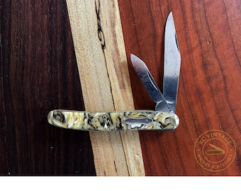 Vintage 1950s Colonial Providence USA Pocket Knife – Yellow Swirl Celluloid Handles – 2 Blade Jack Knife – Made in USA