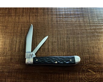 Navaja Camillus n.° 21 – Fabricada en EE. UU. – Mango de Delrin negro texturizado – Hoja de 2 pulgadas – Circa 1960–1976