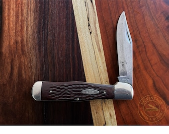 Vintage 1972 Case XX 661050 SAB Coke Bottle Folding Knife – Jigged Hardwood Handles – Strong Snap – Austin, TX Engraved Bolster