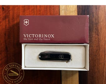 Victorinox Classic SD Swiss Army Knife – Black Cellidor Scales with Box – Circa 1995–2005