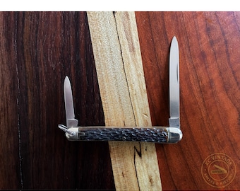 Vintage Robert Klaas Kissing Crane Pocket Knife – Jigged Bone Handles – Circa Mid-20th Century – Solingen Germany