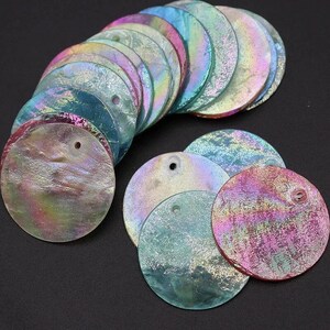50Pcs Capiz Shell Discs 30mm 2 Hole Iridescent Translucent Charms for Jewelry Making Wall Hanging Curtain DIY Craft