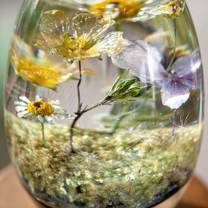Resin Paperweight: Handmade Wild Daisy, Chrysanthemum & Fern Dragon Egg