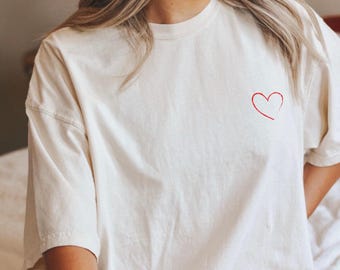 Minimalistyczna koszulka z napisem „Serce i miłość”: bawełniana koszulka casualowa w stylu vintage
