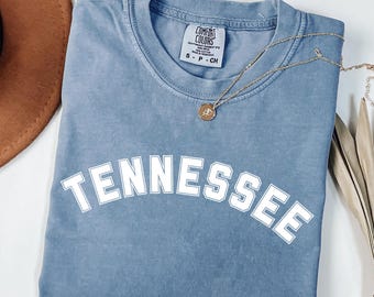 Vintage Tennessee T-Shirt: Retro College Style, Volunteer State Pride