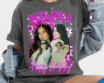 Maglietta personalizzata per compleanno Comfort Colors, maglietta retrò personalizzata per compleanno coordinata, maglietta Bootleg, maglietta con collage fotografico personalizzato per compleanno, maglietta per compleanno
