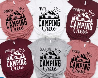 Maglietta Camp Crew, Maglietta Camp con nome personalizzato, Magliette per famiglie da campeggio, Maglietta da campeggio coordinata, T-shirt Camp personalizzata, Magliette per famiglie da campeggio 2025, Camp