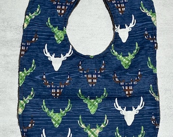 Babero azul marino con estampado de ciervos para bebé, con opción de personalización, regalo para bebé, babero para niño.