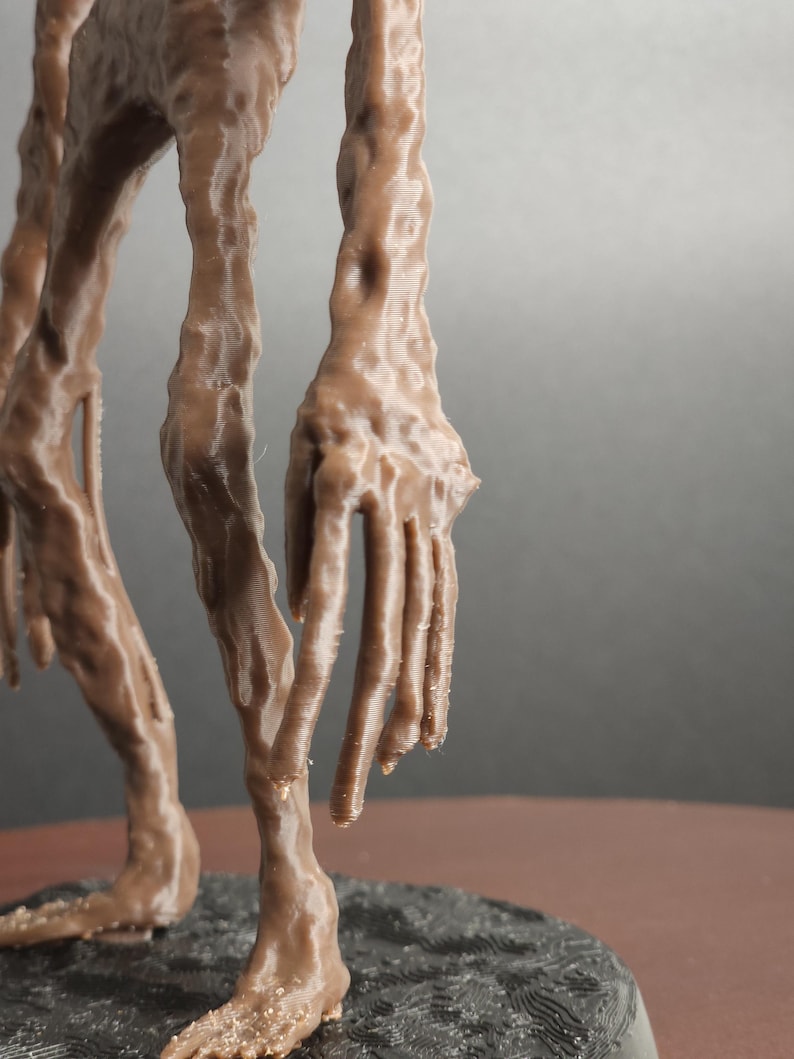 Siren Head – 3D Printed Horror Figure (10"+ Display Piece) - Etsy